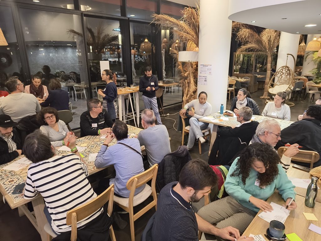 Apéro agile : atelier "réinventer le processus de conception : un voyage du double diamant à une nouvelle méthode"